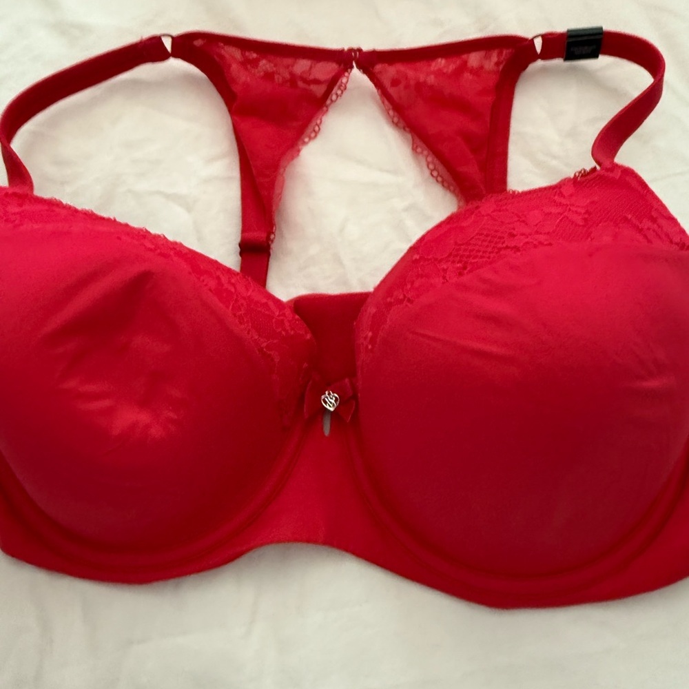 PINK Victoria's Secret Red Bra with Molded Cups and Underwire